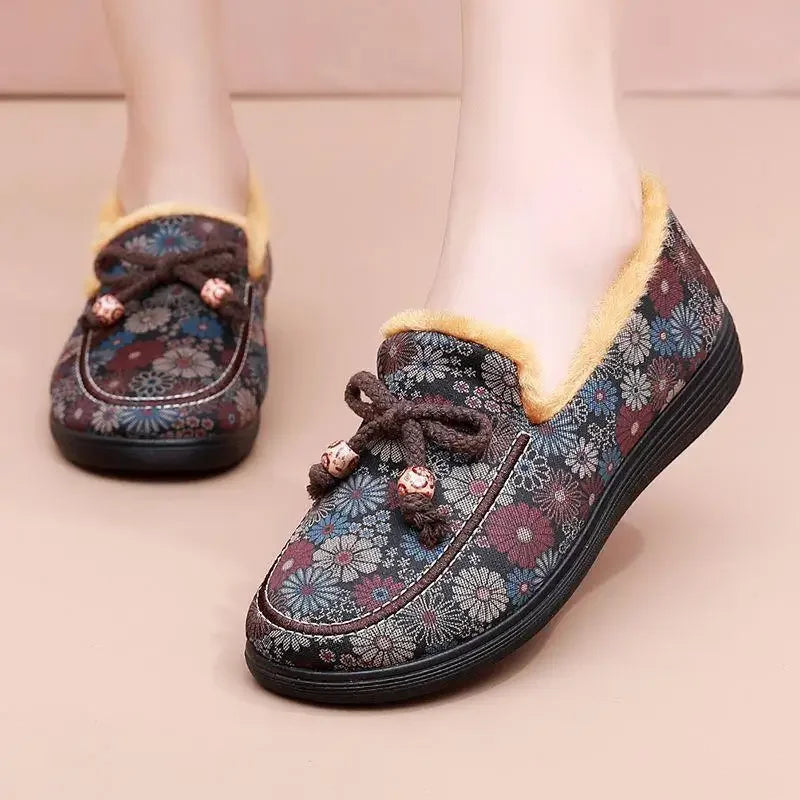 charentaise femme originale